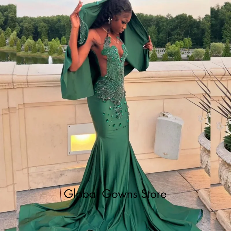 Vestido de fiesta verde esmeralda personalizado 2025, vestido de fiesta de sirena con capa con cuentas de diamantes de imitación y plumas negras para niñas