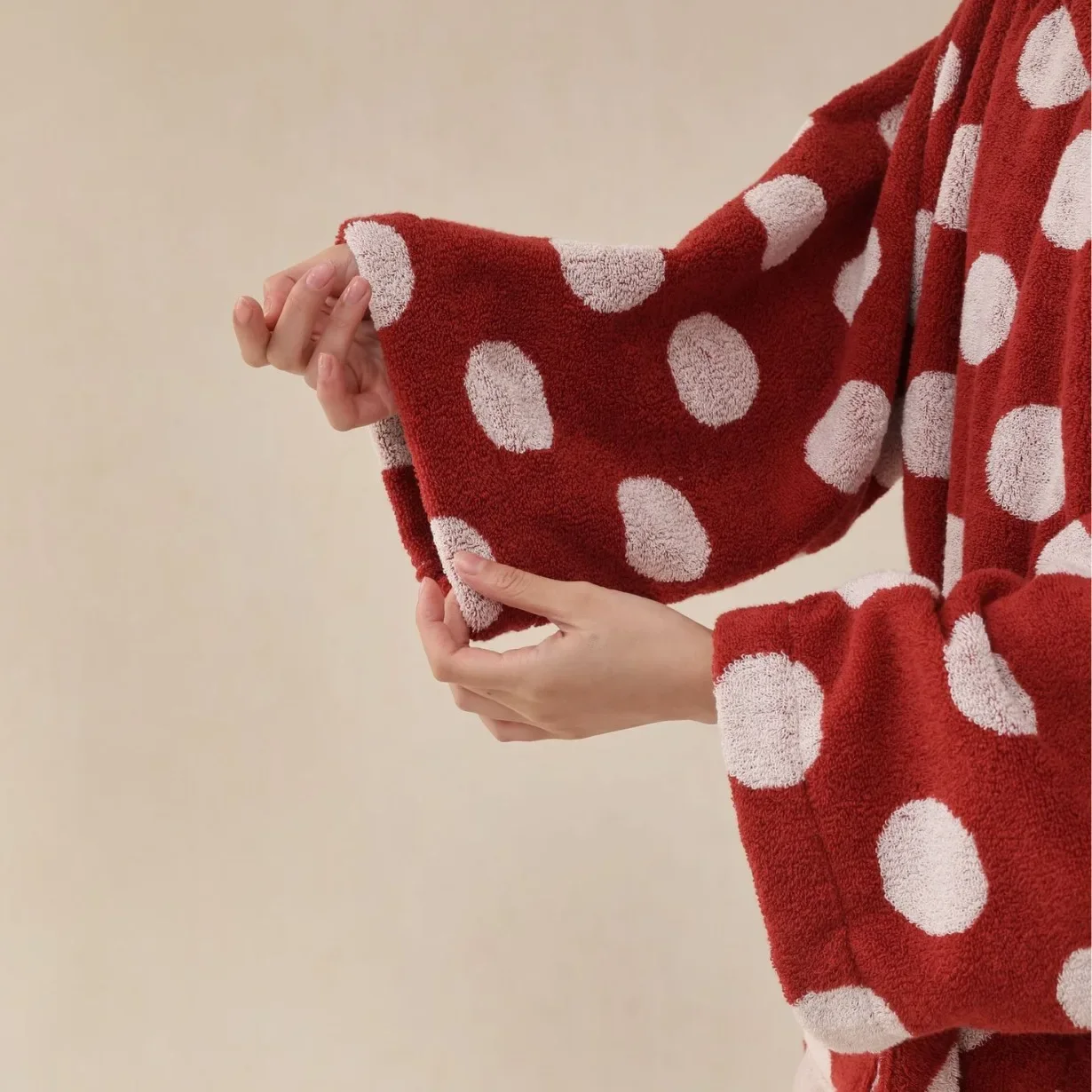 Parent child polka dot style bathrobe, long staple cotton hooded children\'s and adult hotel home bathrobe