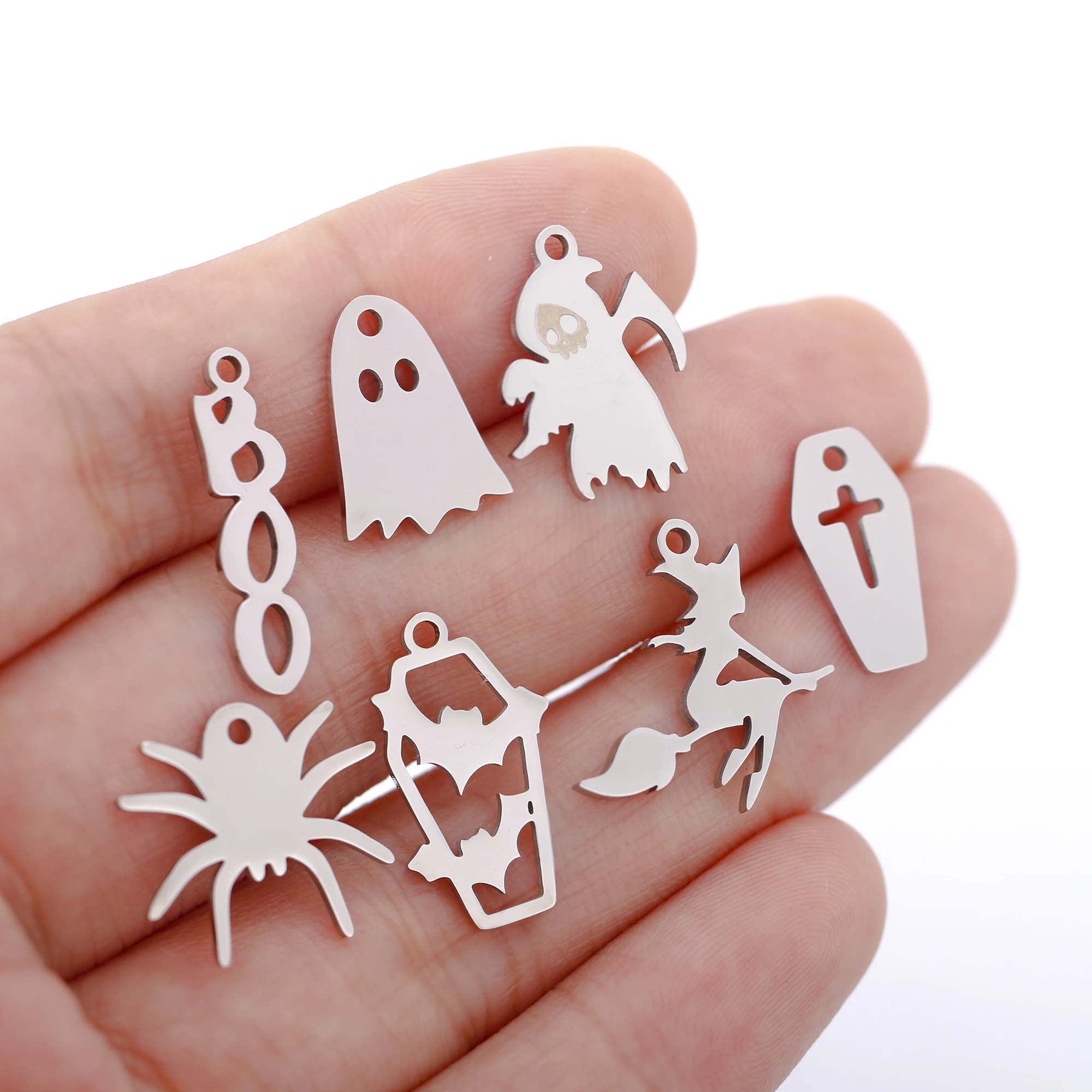 5Pcs/Lot Hollow Halloween Theme Charms Stainless Steel Skull/Pumpkin/Vampire Bat/Witch/Spider/Ghost Pendants For Jewelry Makings