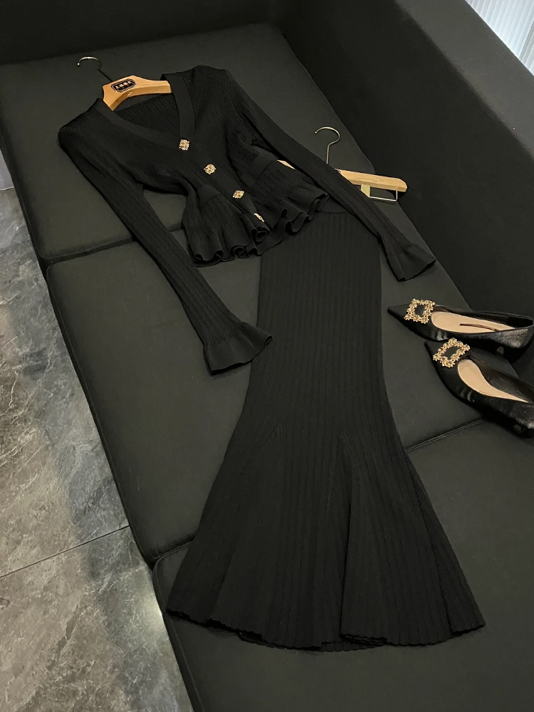 

Вязаный комплект из двух предметов Design Sensation с юбкой Bell Sve и Fi Tail Женский топ с застежкой на талии Faion Ensemble