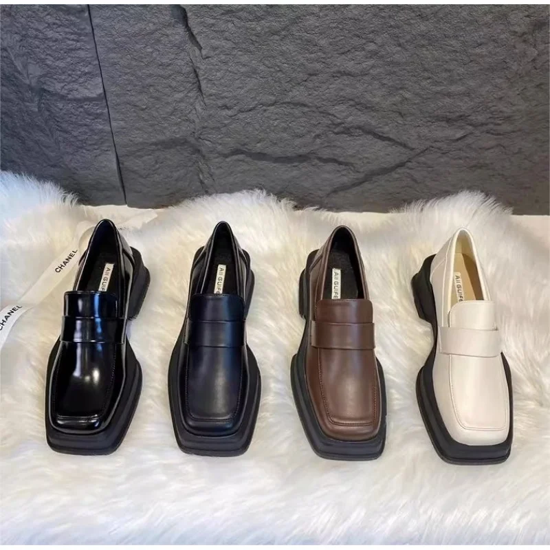Mocasines Retro de suela gruesa y punta cuadrada para mujer, zapatos individuales versátiles de estilo británico negro, cuero pequeño 2025