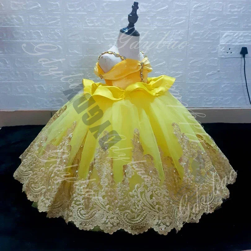 

Real Imaged Wedding Flower Girl Dresses Little Girls Yellow Lace Tulle Pageant Communion Dress Toddlers Straps Party Ball Gowns