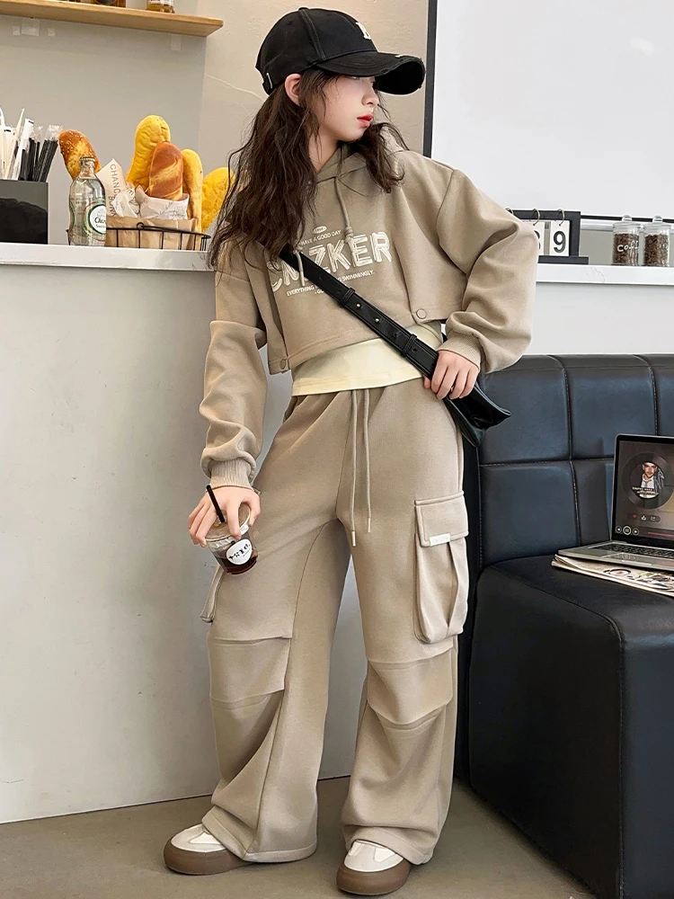 Girls' Autumn Hat Set 2025 New Sle Junior High School Girls' Super Faionable Workwear Clothes Spring Autumn Wear