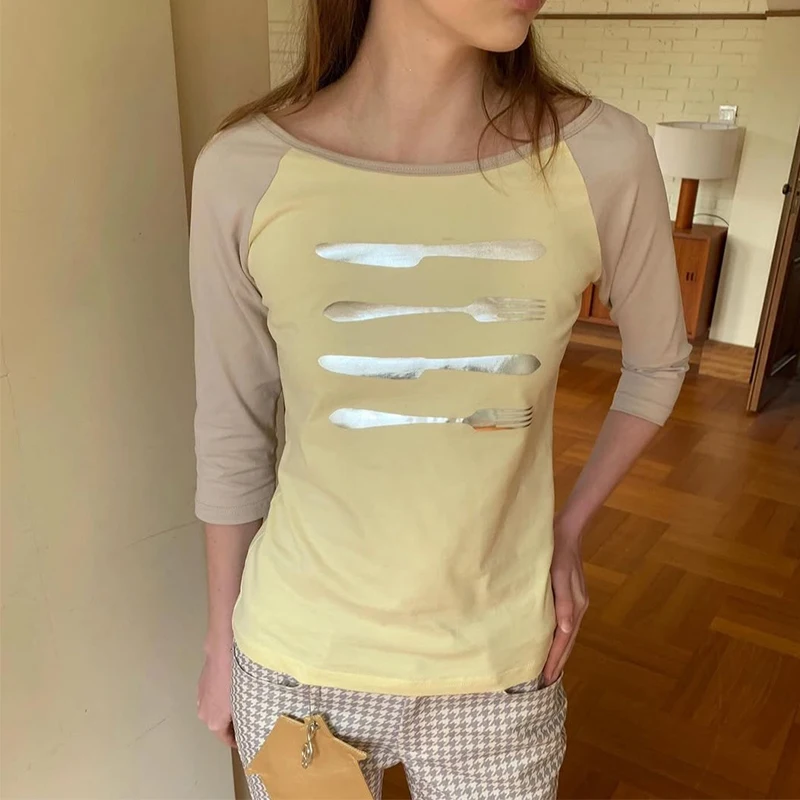 Korean casual lazy chic contrast color short raglan sleeve round neck design sense knife and fork printed top