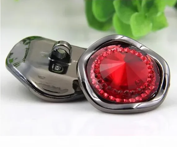 10pcs/lot Size:18-30mm Stylish Resin Rhinestone Red Buttons for Overcoat Steepletop Design Round Button Garment (ss-7606)