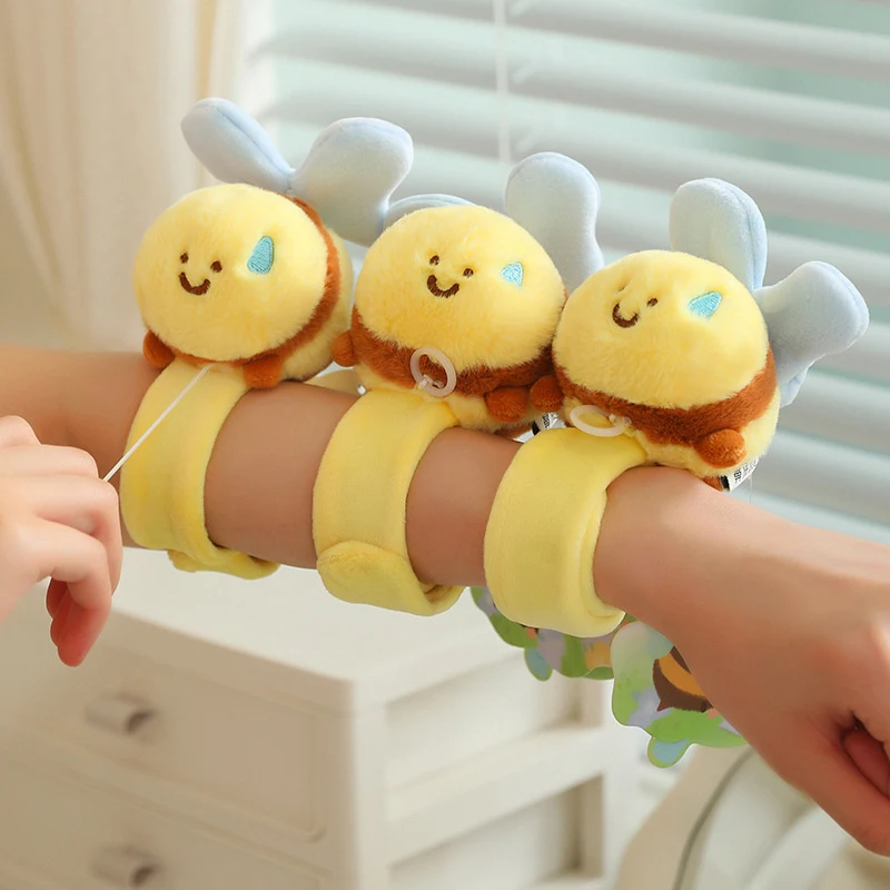 Lovely Plush Bow Sweating Bee Clap Circle Toys Slap Flapping Wings Fluffty Stuffed Bracelet Hand Ring Wristband Kid Funny Toys