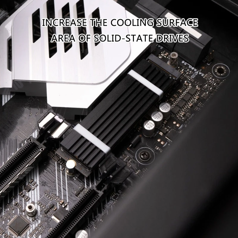 그루브가 있는 컴퓨터 매니아를 위한 M.2 NVMe SSD 방열판을 갖춘 냉각 솔루션 M.2 NVMe SSD 방열판