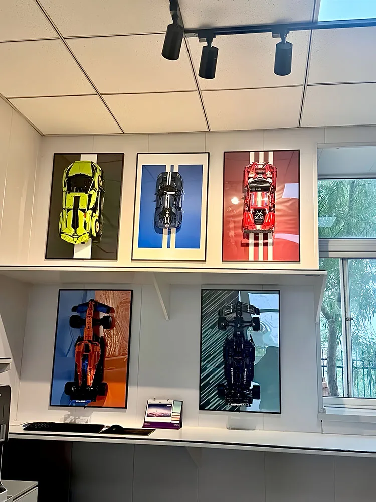 31.5インチ メタルディスプレイウォールマウント レゴ42154用 フォードGT 2022 1:12 ビルディングブロックモデルカー用