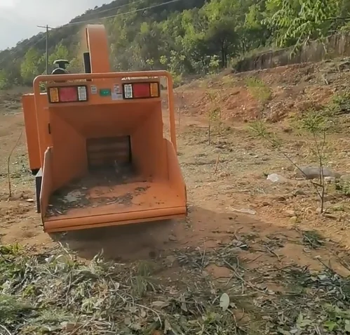 Automatic Hydraulic Feed Drum Wood Grinder Electric Diesel Engine Wood Chipper Machine, Compact Garden Shredder for Farm