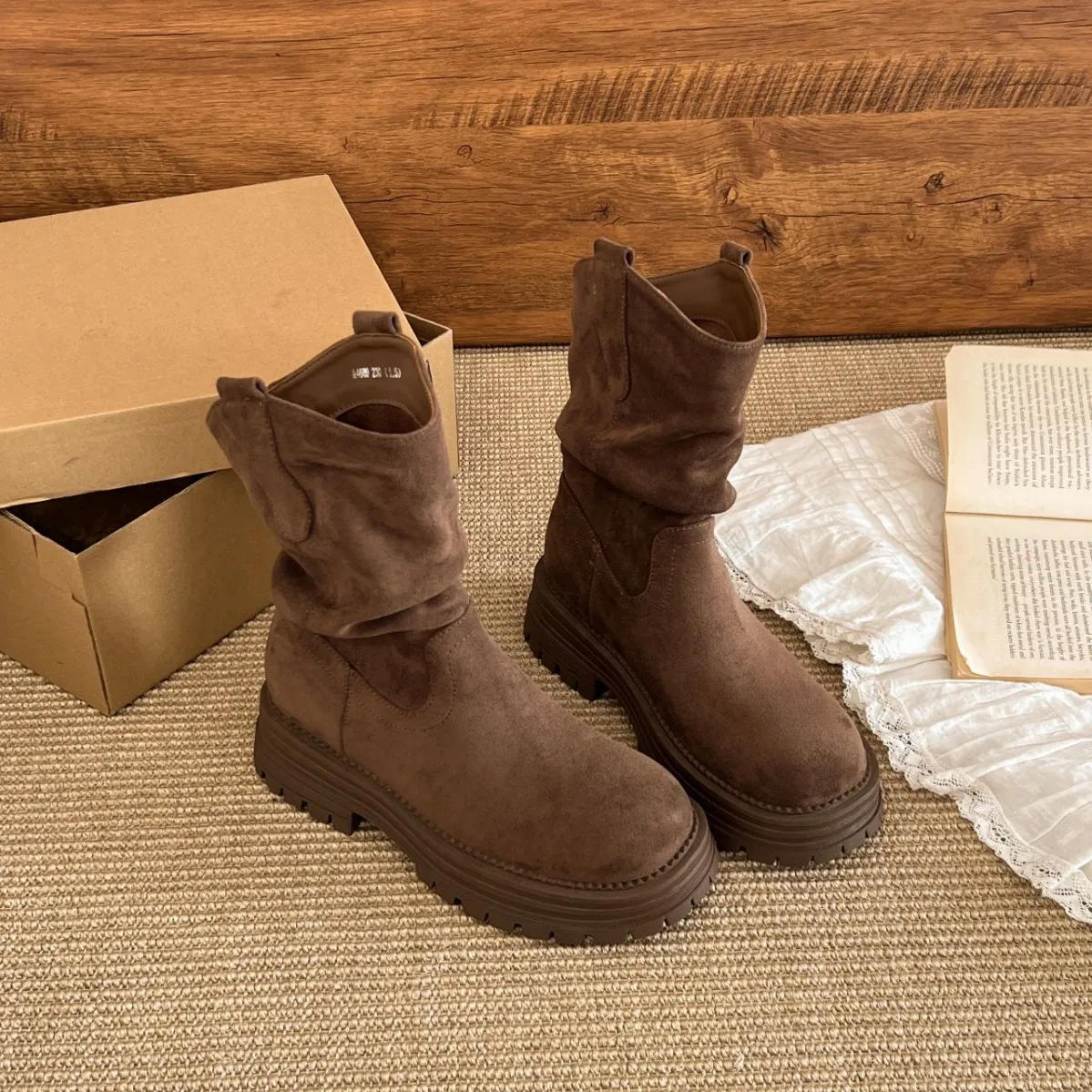 Thick soled boots for women 2025 new autumn retro knight short boots women's Meilad pile boots