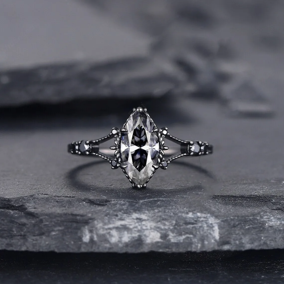 

New Arrival Ele Simple Personali Women's Ring Vintage Exaggerated Lady's Ring Faionable Accory Alloy Embedded