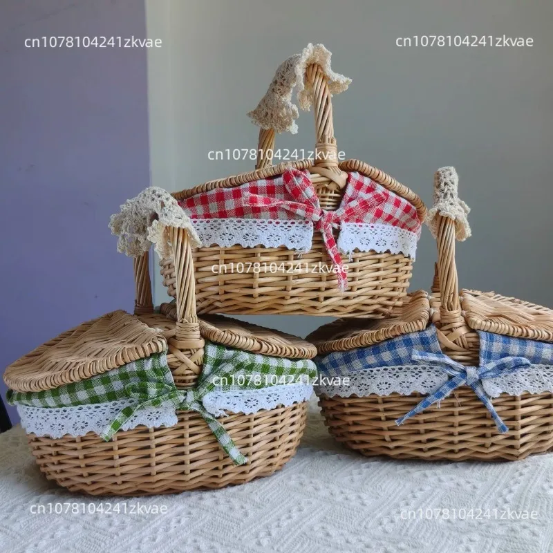 Handwoven Wicker Picnic Basket with Washable Lining Wicker Storage Hamper Rattan Storage Serving Basket for Hiking Camping