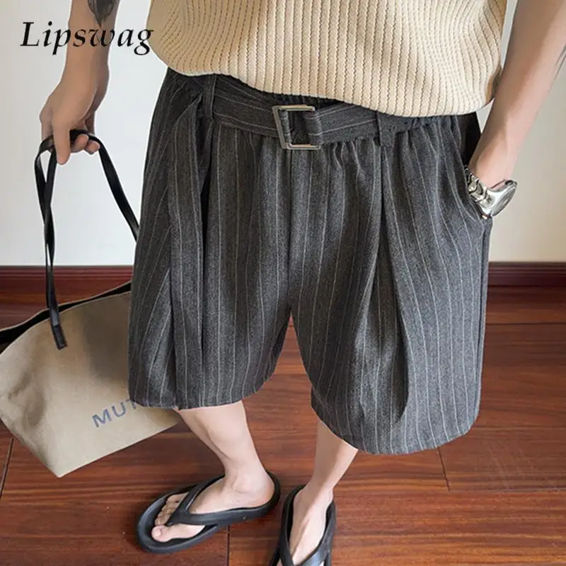 

Fashionable Mens Stripe Pleated Shorts Summer Casual Adjustable Buckle Belt Waist Shorts Men Daily Leisure Loose Wide Leg Shorts