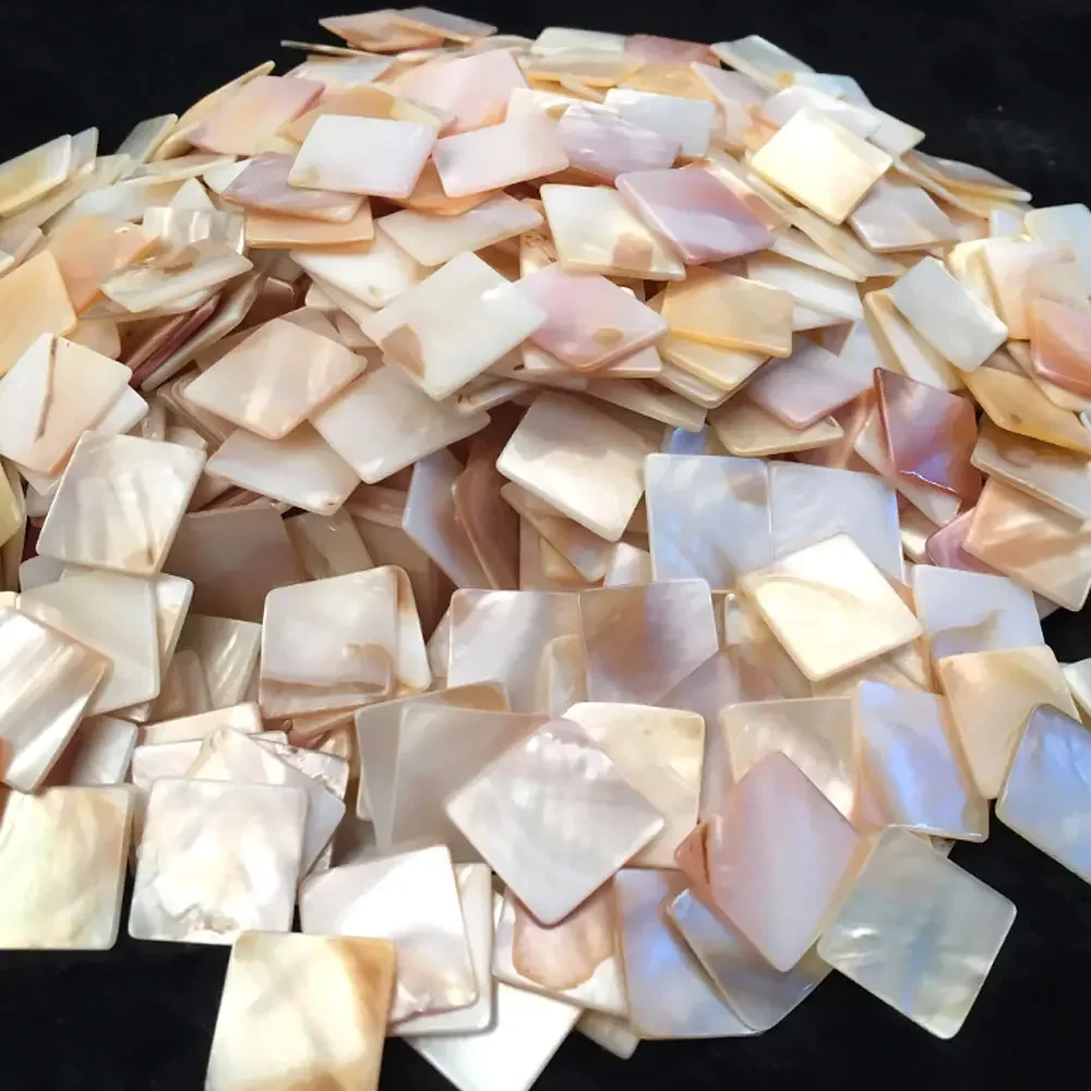 100g Quadratische Chinesische Süßwassermuschel-Perlmutt-Mosaikfliesen für Innendekorationen und DIY-Projekte