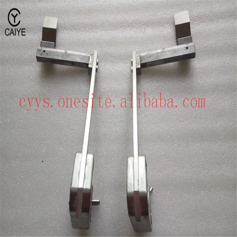 

1 пара кронштейнов для выравнивания листов 66.072.080F для печатных машин Heidelberg SM102 XL105