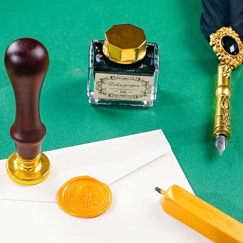 Retro Vintage Calligraphy Feather Dip Pen Fountain Pens Writing Ink Set Stationery Quill Creative Pen Wax Sealing Stamp Kit