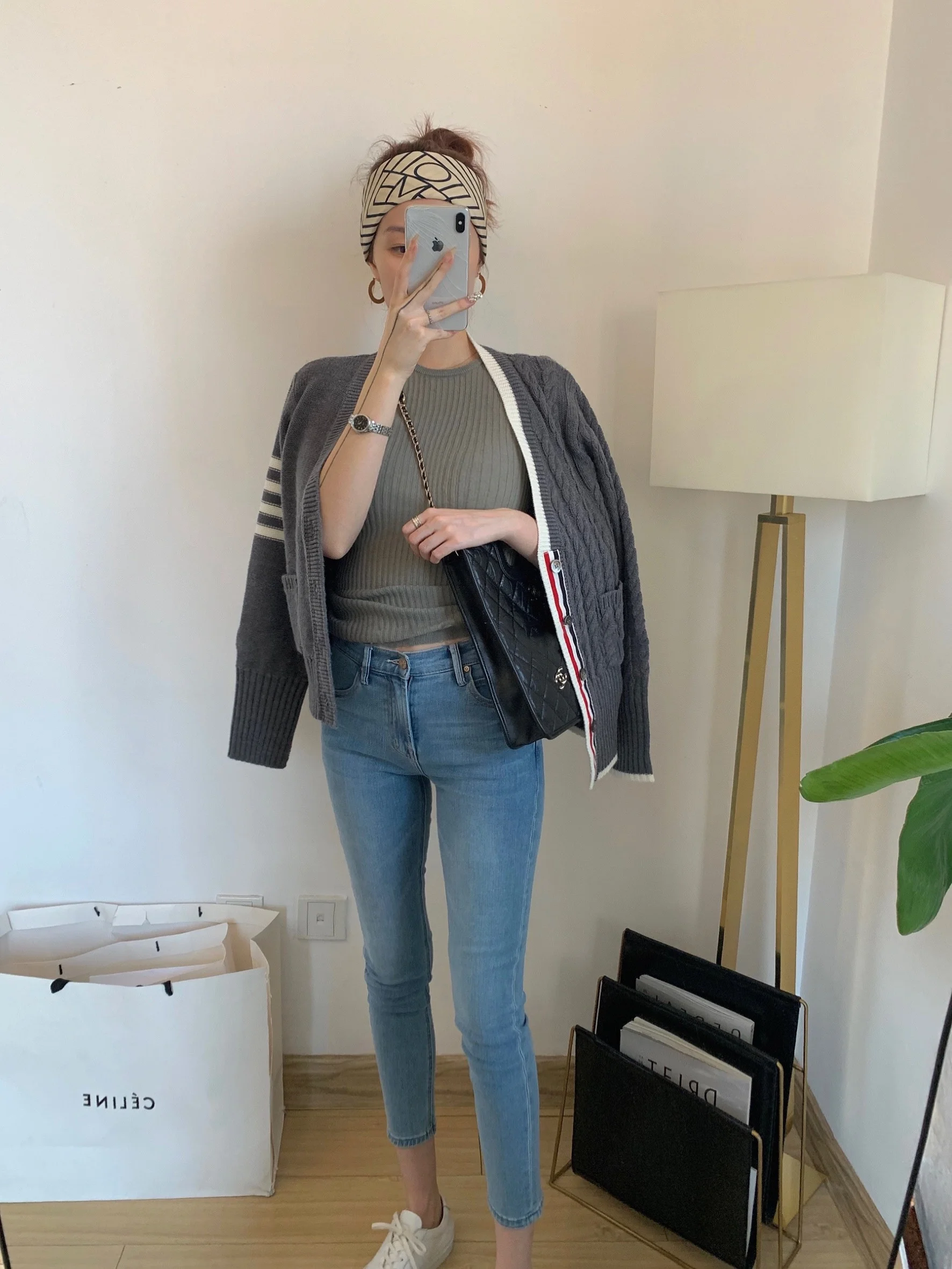 

Джинсы Slim Fit Bootcut светло-голубого цвета из коллекции NSS: хит продаж, универсальные, с эффектом похудения, длина 7/8, женские.