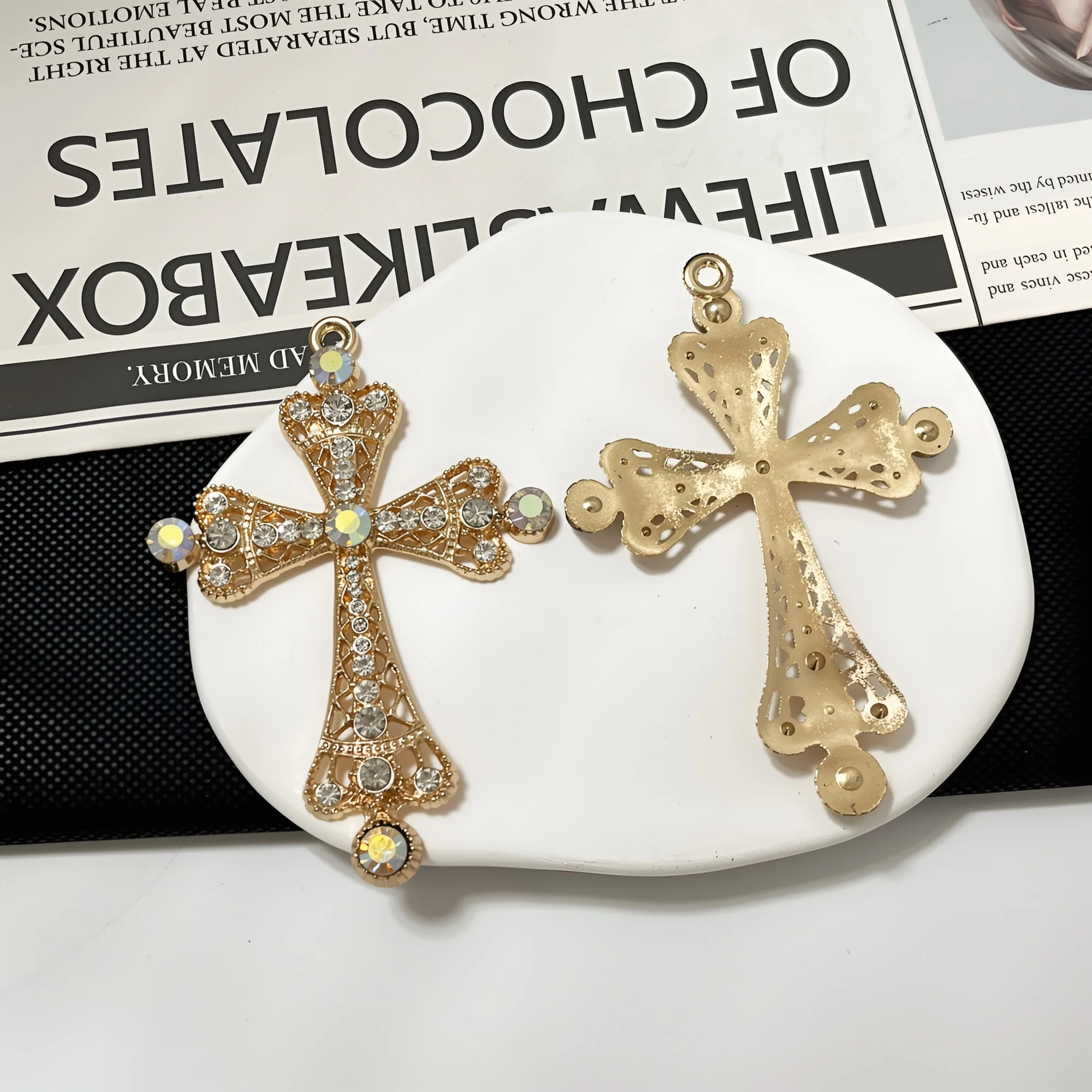 2 pieces of large cross pendants religious belief alloy big pendant necklaces keychains phone case jewelry making find