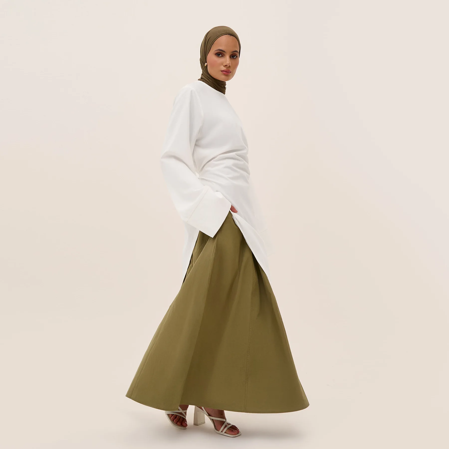 

Ид Скромные мусульманские комплекты Женские длинные топы Юбка Платье из 2 предметов Дубай Абая Турция Кафтан Исламская одежда Femme Musulmane Ensembles