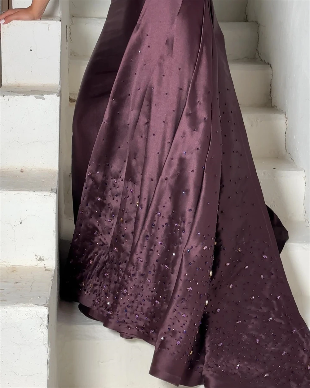 

Customized Sparkly Satin Evening Dresses Exquisite Strapless Sleeveless Homecoming Dresses Luxury Special Occasion Gowns