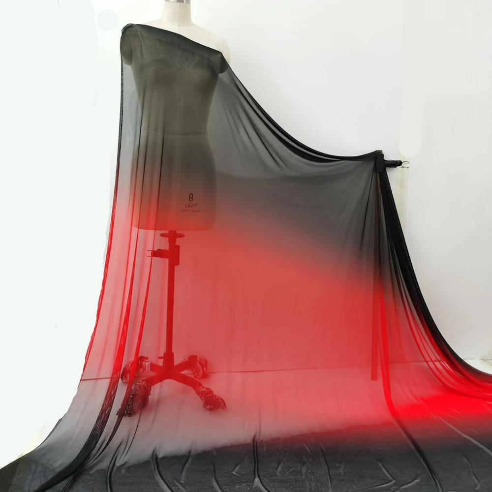 Variant: black red black
