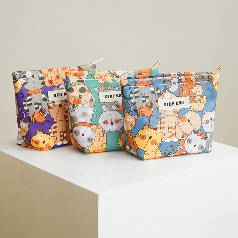 Cosmetic bag small cartoon cat PVC waterproof portable coin purse cosmetics lipstick cushion storage bag commuter clutch makeup