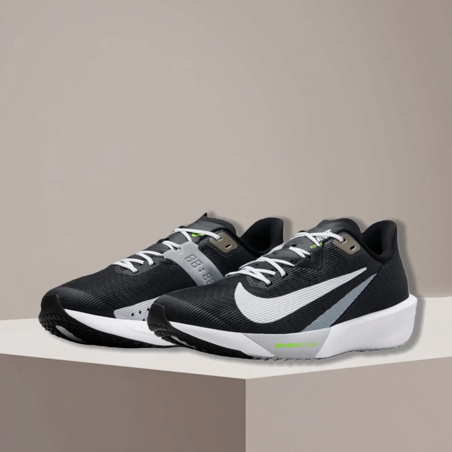 

Кроссовки Nike Zoom Rival Fly 4 для мужчин и женщин — амортизация — черный/белый — FV6040-001