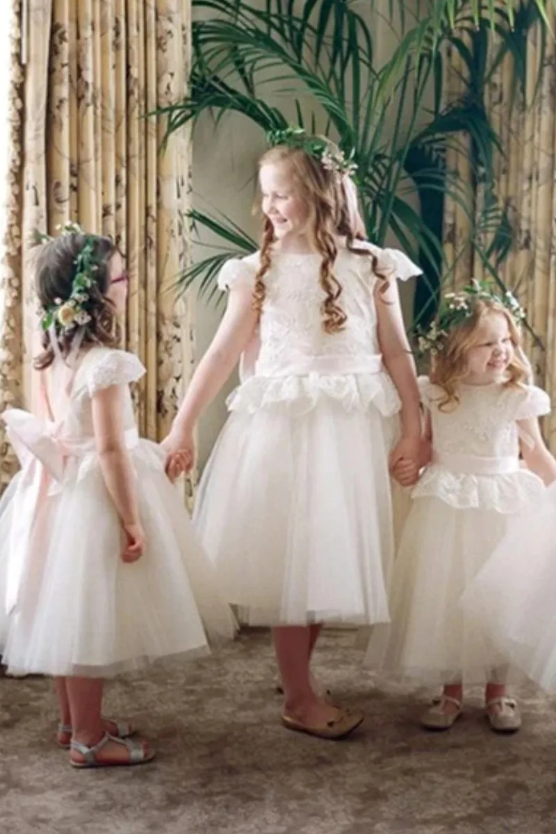 Vestido de niña de flores blancas, apliques de princesa, Mangas de casquillo con lazo rosa, aptos para fiesta de boda, cumpleaños, vestidos de primera comunión