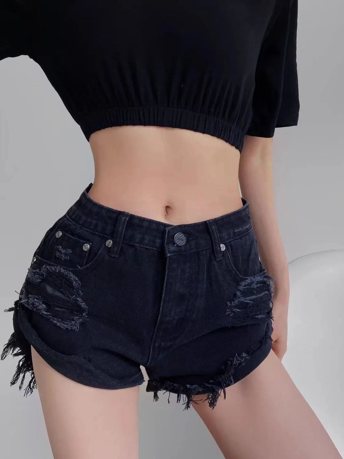 Women's Low Waist Distressed Denim Shorts Y2K Frayed Hem Ripped Jeans Shorts Summer Streetwear Hot Pants Non-Stretch view 4