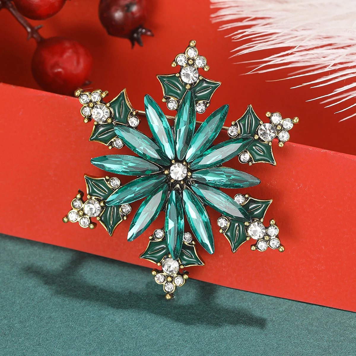 Beaut&Berry Trendy Rhinestone Snowflake Brooches 2-color Unisex Winter Christmas Party Holiday Casual Pins Accessories Gifts