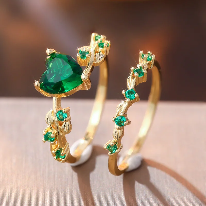 Exquisite Inlaid Green CZ Heart Women's Set of Rings Trendy Golden Color Hand Carving Daily Wear Party Jewelry Anniversary Gift