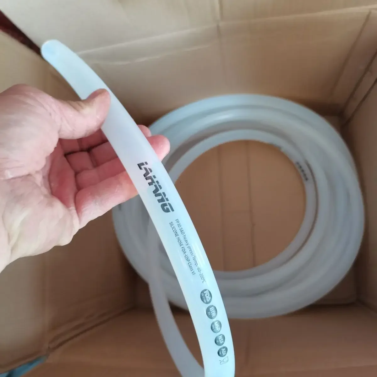 

Silicone tubes for milk sheep milking machines, silicone tubes for milk cow milking machines without plasticizers