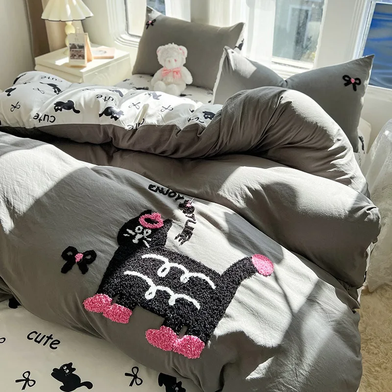 

New Cartoon Embroidered Bedding Set Four Piece Set Washable Cotton Sleep Beds Student Aduct Soft Comfortable Sheet Quilt Cover