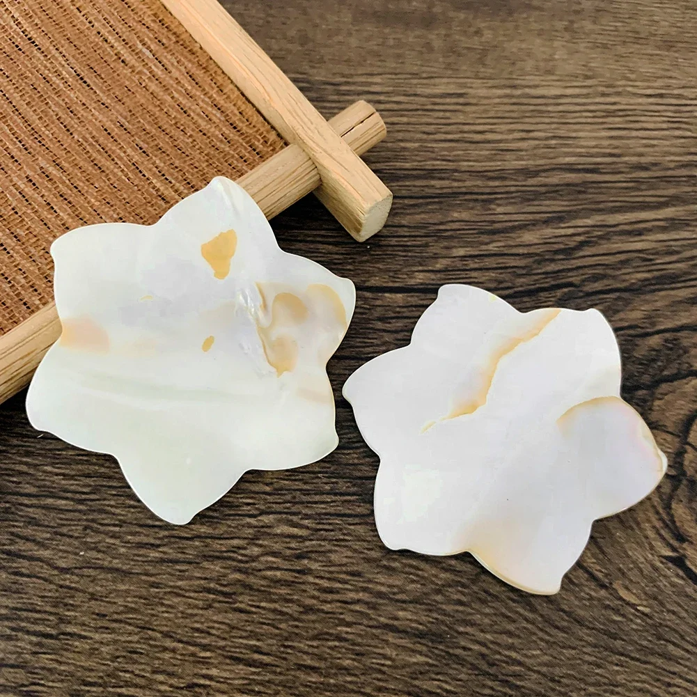 2pcs White Flower Shell Charm Mother of Pearl Delicate Loose Beads DIY Woman Earrings Hairpin Brooch Jewelry Making Accessories