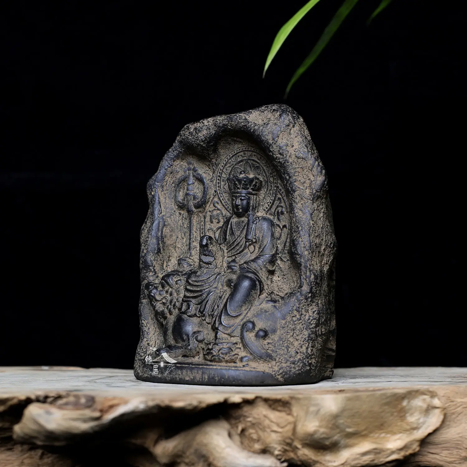 

Retro and old Ksitigarbha Bodhisattva imitation stone carving living room study tea room Zen decoration ornaments