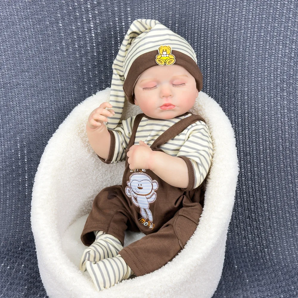 دمية ريبورن من الفينيل مقاس 20 بوصة |   لعبة نابضة بالحياة ذات عين مغلقة، إصدار قابل للجمع، ملابس مخططة كرتونية، قابلة للتقديم