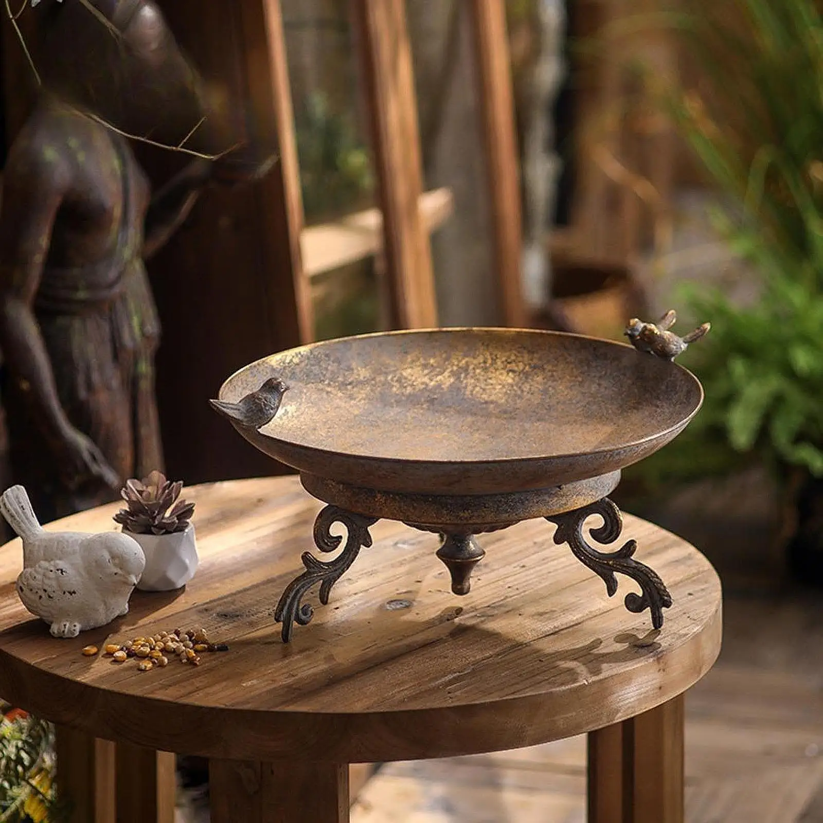 

Садовая миска для ванны для птиц, кормушка для птиц с украшением для птиц, пейзажный железный поднос, станция для кормления на крыльце, балкон, забор на заднем дворе