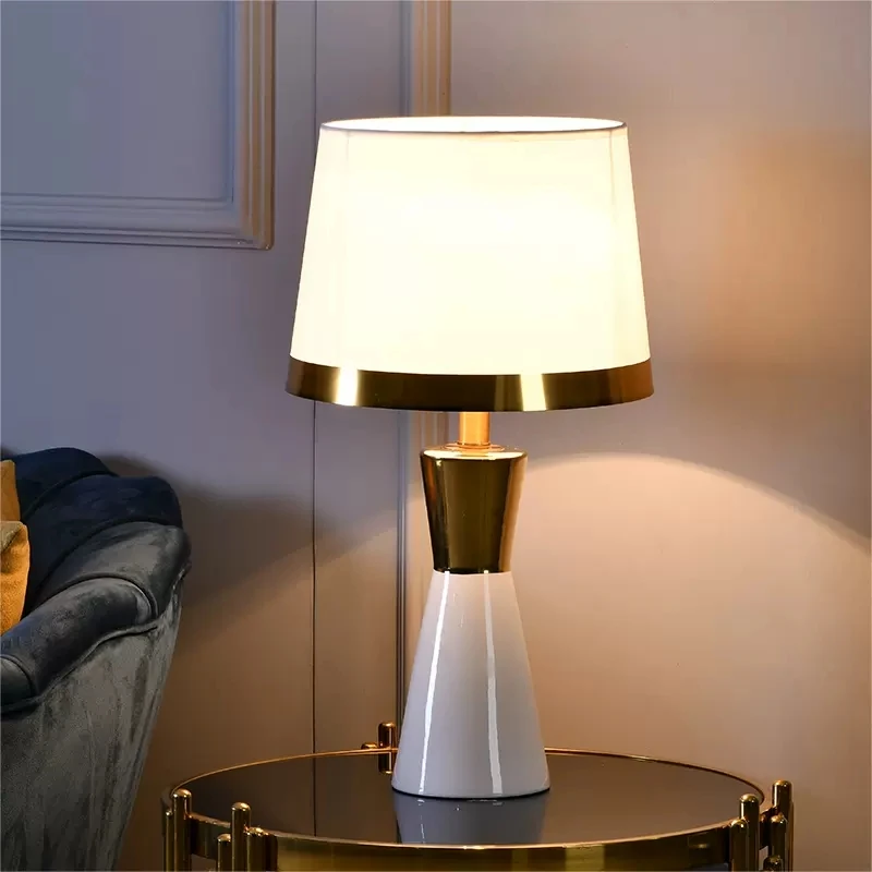 

American Desk Lamp Light Luxury Postmodern Living Room Study Wedding Bedroom Bedside Table Lamp Ceramic Night Light