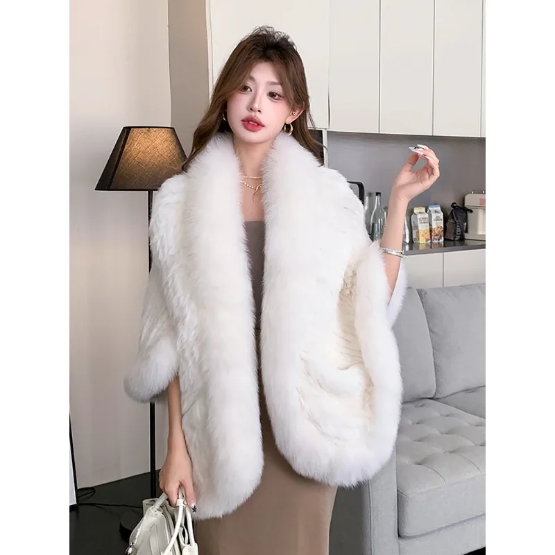 Abrigo de piel de conejo para mujer, chal de piel de conejo, moda cálida para otoño e invierno, temperamento de celebridad, capa con cuello de piel de zorro