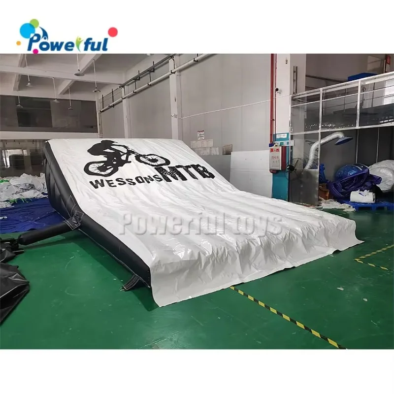 Commercial Outdoor Grade PVC Inflatable Rescue Mat Stunt Bike Ramp Landing Airbag Jump Airbag Soft Landing Pillow Castles view 4