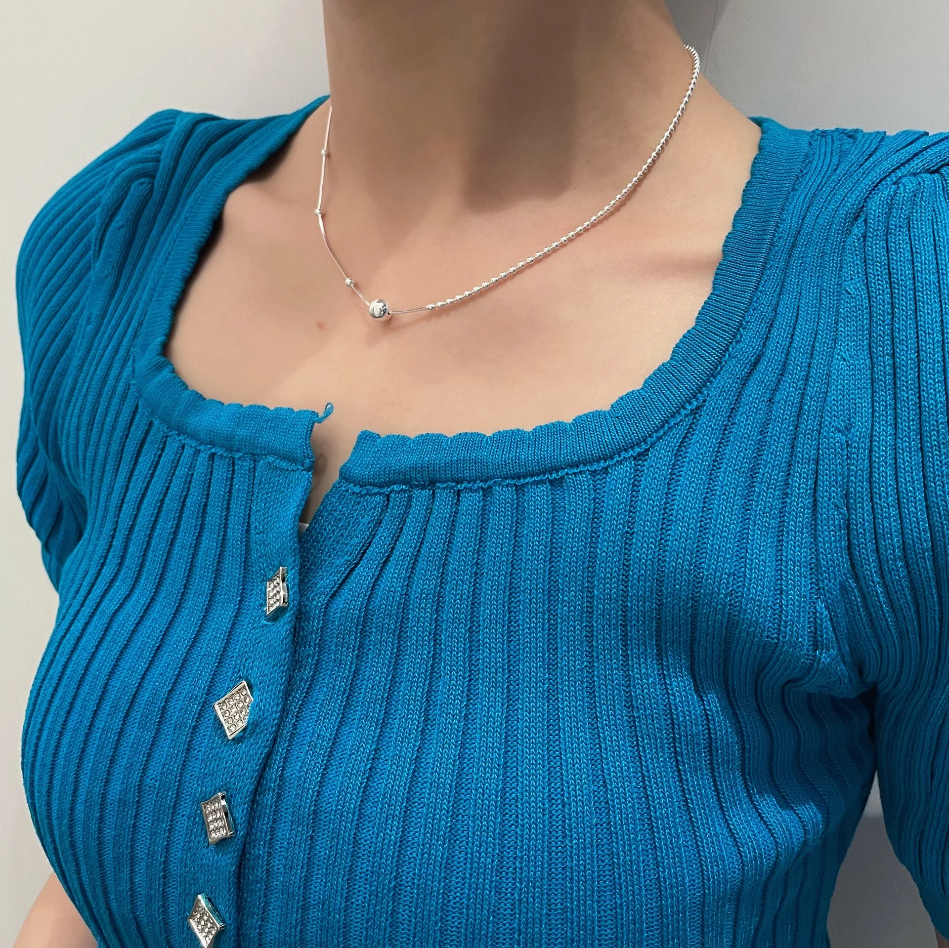 

S925 pure silver lucky bean simple short collarbone chain snake bone spliced round bead Korean style round bead necklace