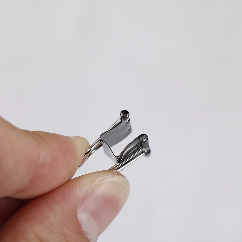 12 pezzi graffetta 15mm Clip per raccoglitore in metallo pieghevole morsetti con impugnatura nera Clip per documenti in carta per cancelleria per ufficio