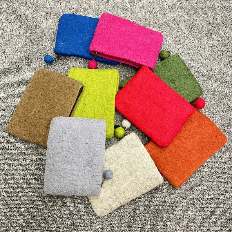 Modern Minimalist Cartoon Children's Castle Wool Felt Coin Purse Mobile Phone Clutch Bag Creative Festival Gifts