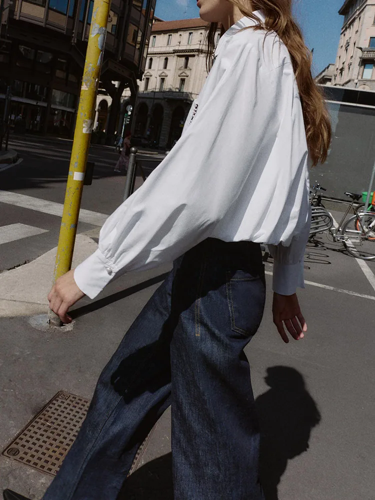 เสื้อผ้าผู้หญิงฤดูหนาวปี 2025 แขนยาว ปกพับประดับลูกปัด ผ้าไหมทรงพอง สไตล์หรูหรา ทันสมัย แบบดั้งเดิมของจีน...