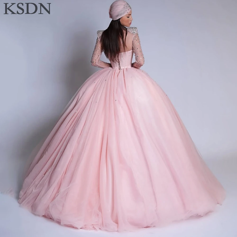 فساتين سهرة وردية رائعة من KSDN رسمية برقبة دائرية وأكمام طويلة كريستالية ذيل شابيل فستاين سهرة/فساتين الحفلات فستان الأميرة الأنيق