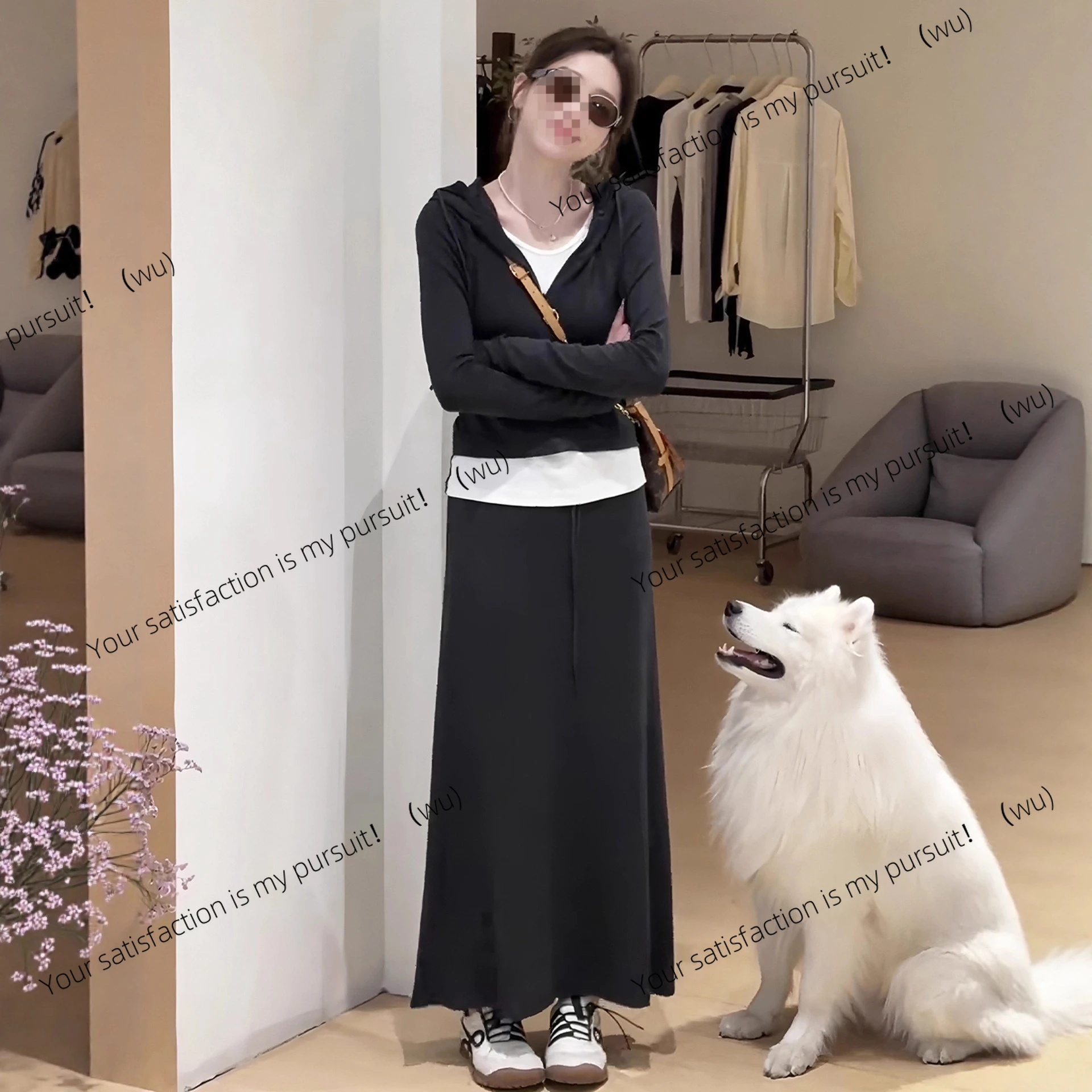 

Ранний осенний костюм, женский корейский модный комплект из двух частей, свитер с капюшоном, юбка, комплект из двух предметов