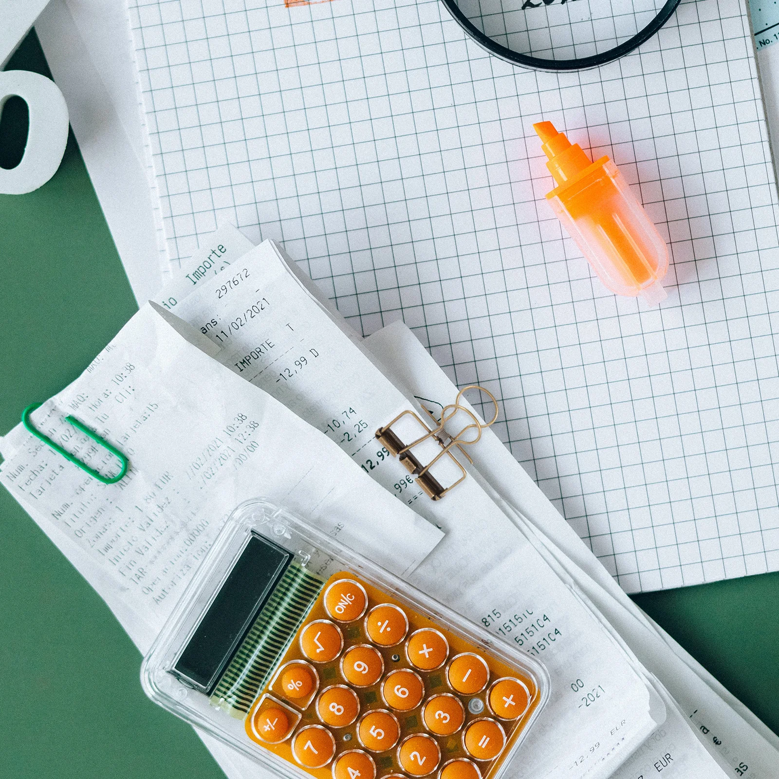 

6 pcs Retro Metal Binder Assorted Colors Vintage Style Paper Organizers Office Supplies For Files Test Papersretro Clips Metal