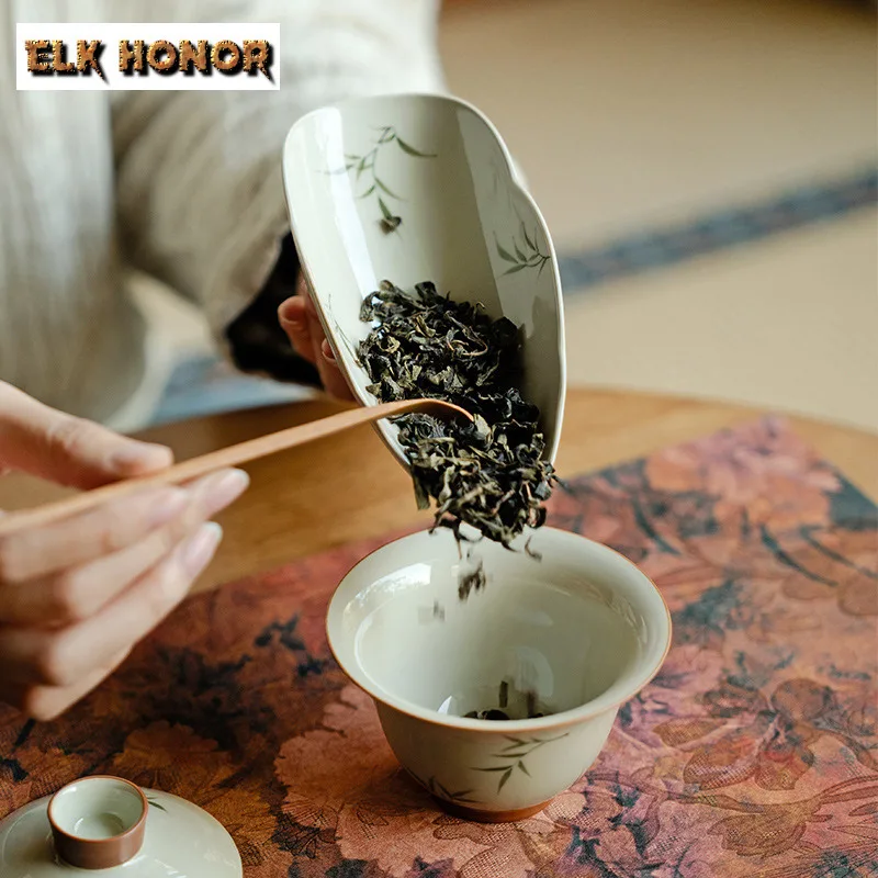 Pure Hand-painted Green Bamboo Tea Scoop Creative Tea Leaf Container Shovel Chahe Appreciation Ladle Puer Tableware Decoration