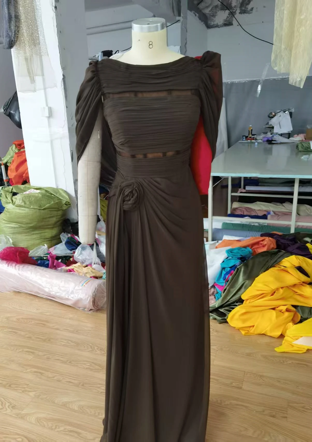 

Oisslec Prom Dress Elegant Vintage Sweet Sexy Brown Ruffle Backless Customized Formal Occasion Prom Dress Evening Party Gowns