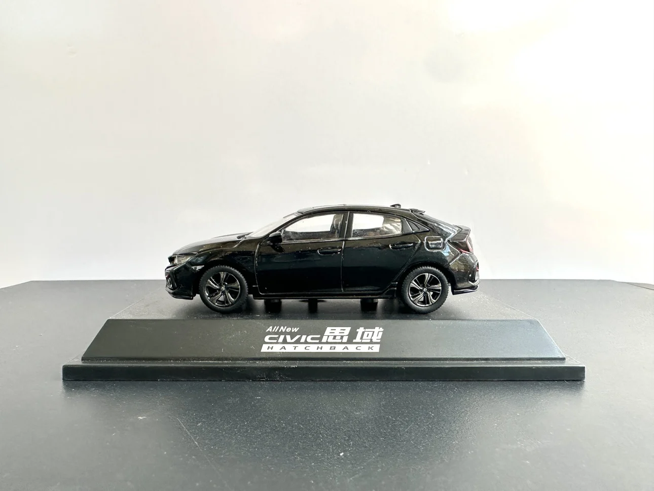 Dongfeng Honda, Schrägheck, Civic, schwarzes Automodell, Original 1.: 43 Legierungssimulationsspielzeugautomodell